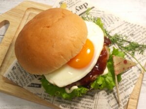 月見バーガー